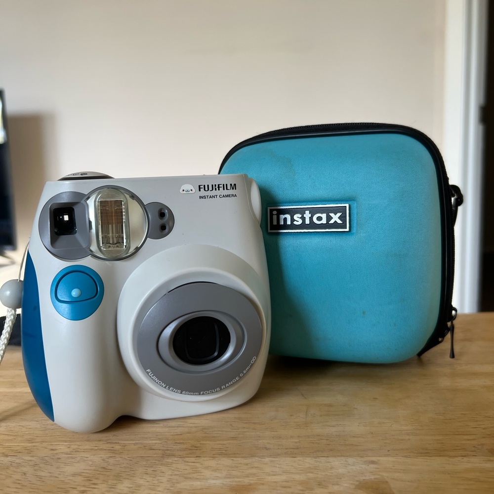 fuji 7s instant camera